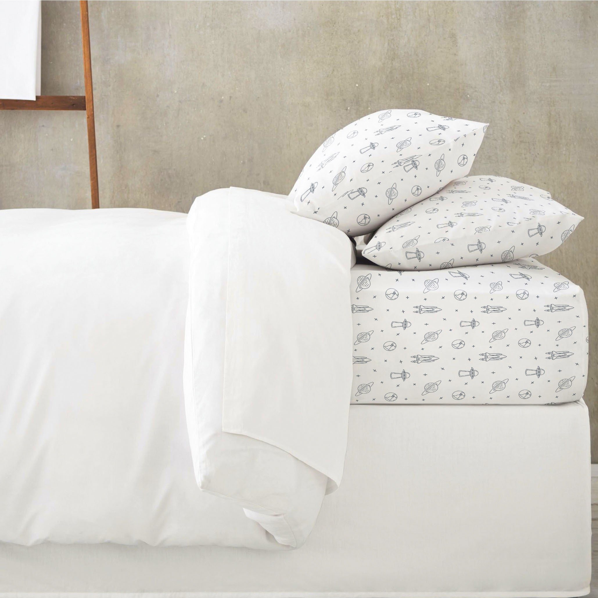 Organic Kids Fitted Sheet - Astro - Makemake Organics