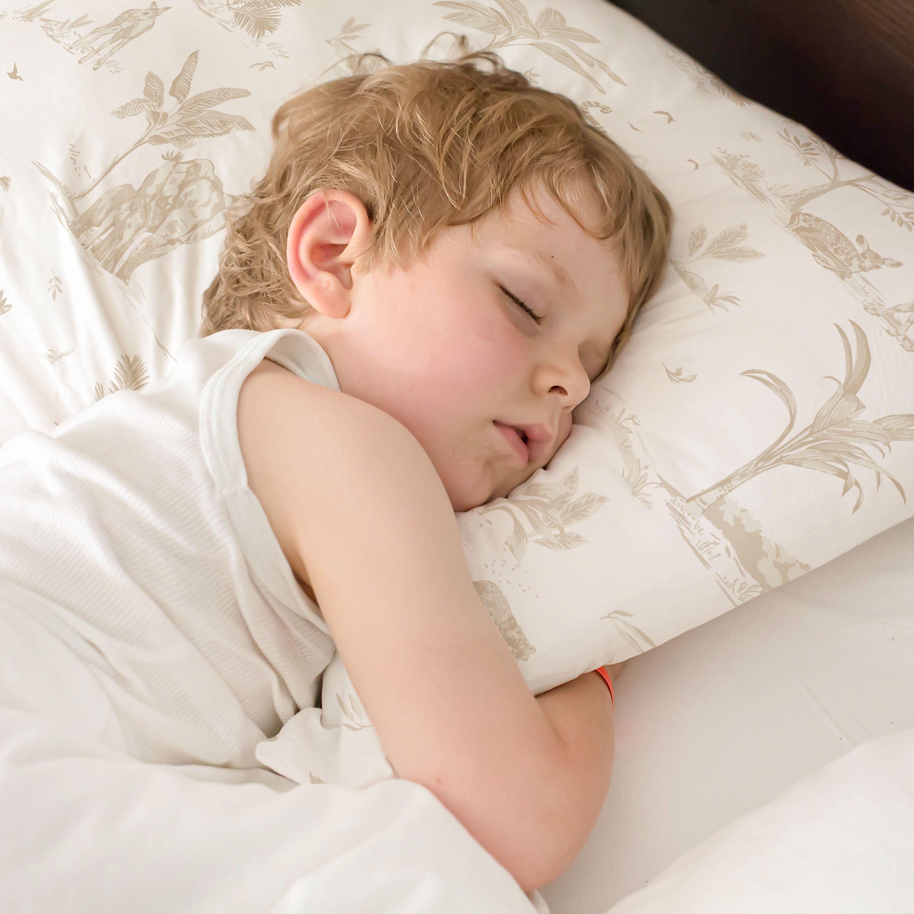 Organic Toddler Pillowcase - Safari - Makemake Organics