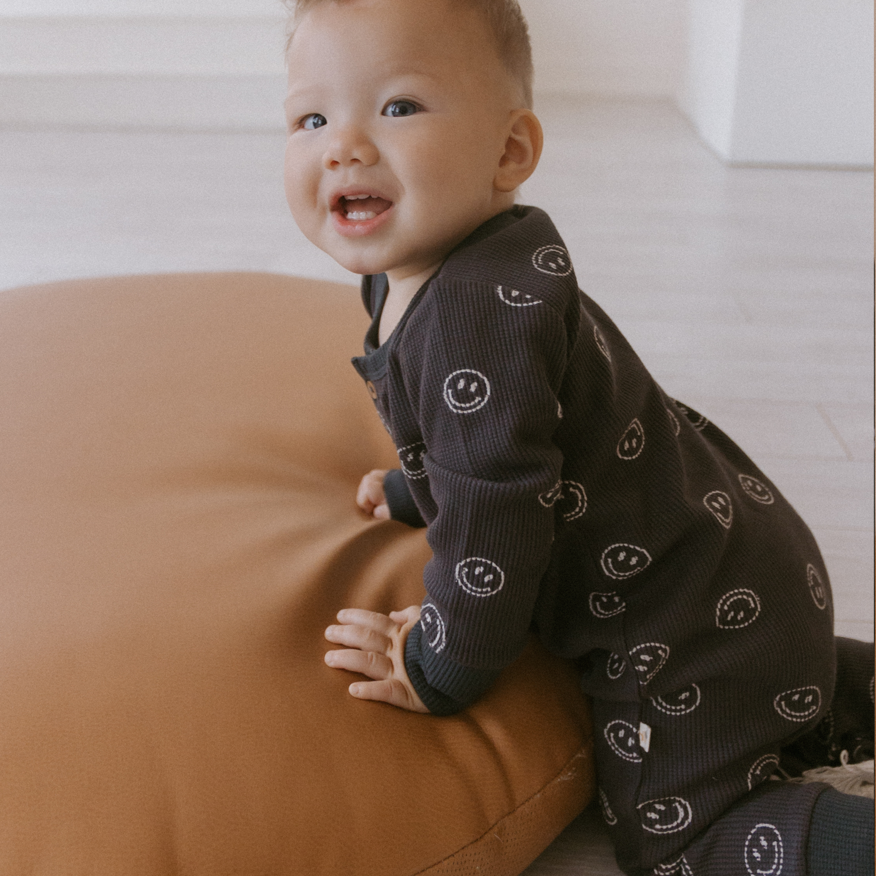 Organic Button Romper - Happy Face - Makemake Organics