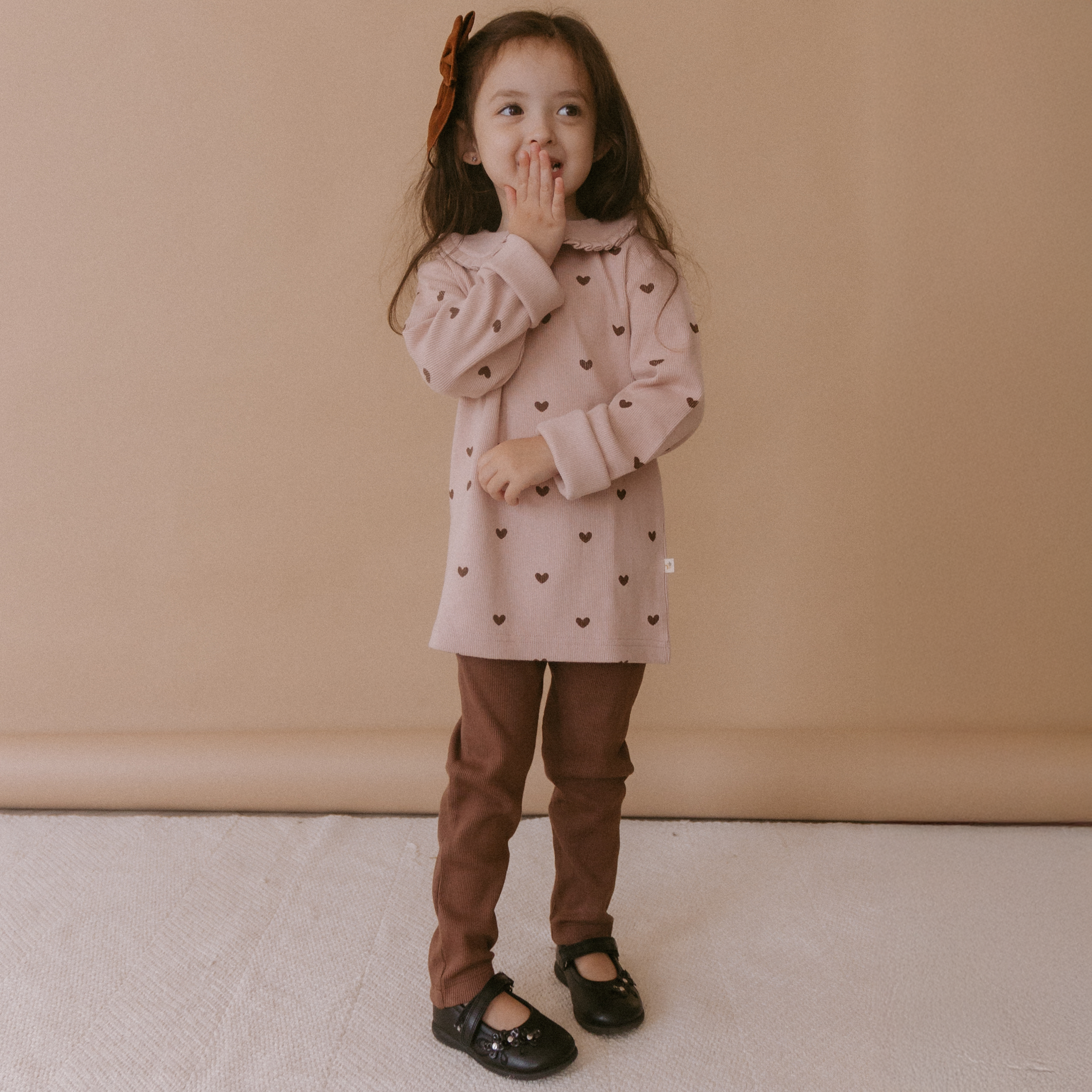 Organic Ruffle Collar Top & Leggings Set - Hearts - Makemake Organics