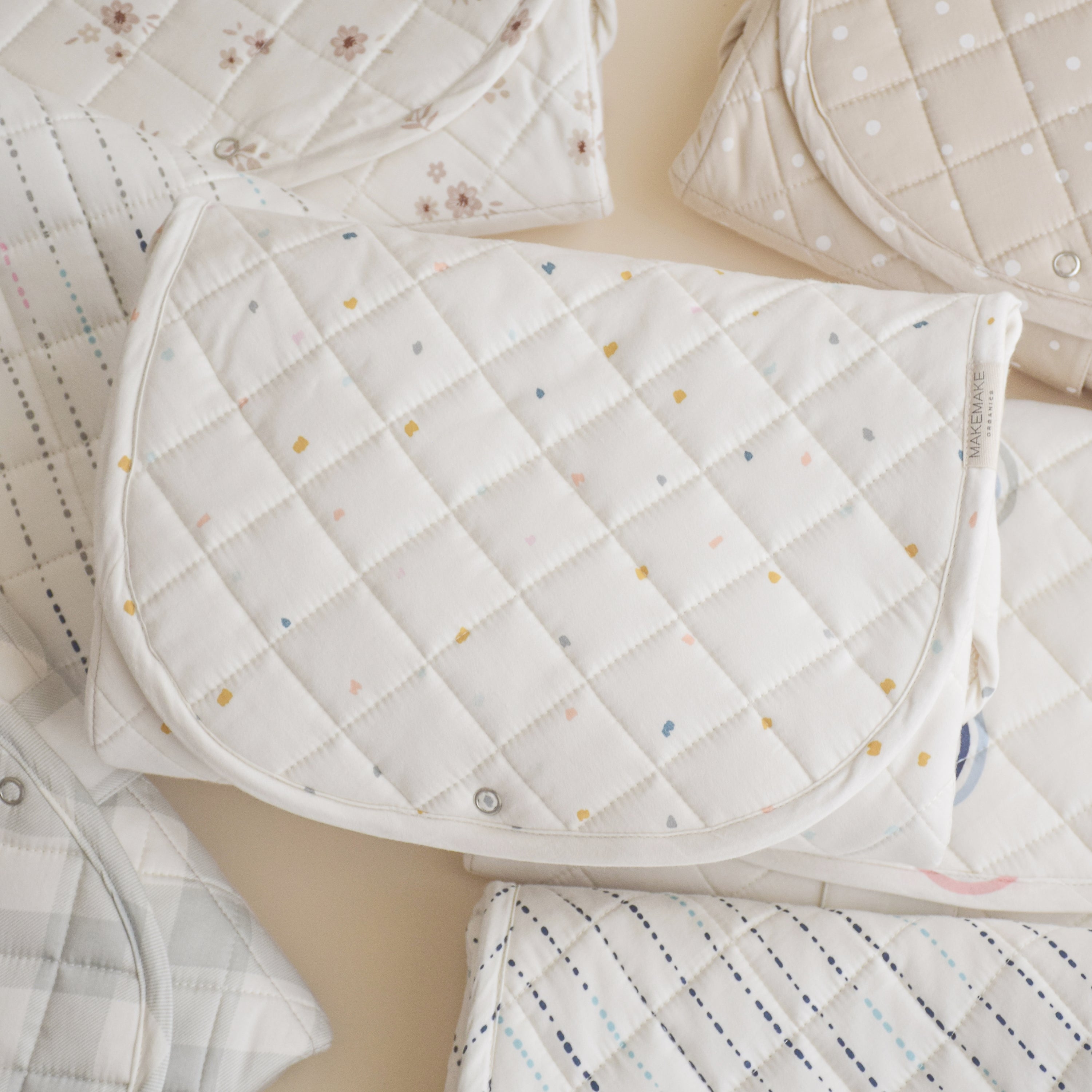 Organic Cotton Portable Changing Mat - Dotty - Makemake Organics