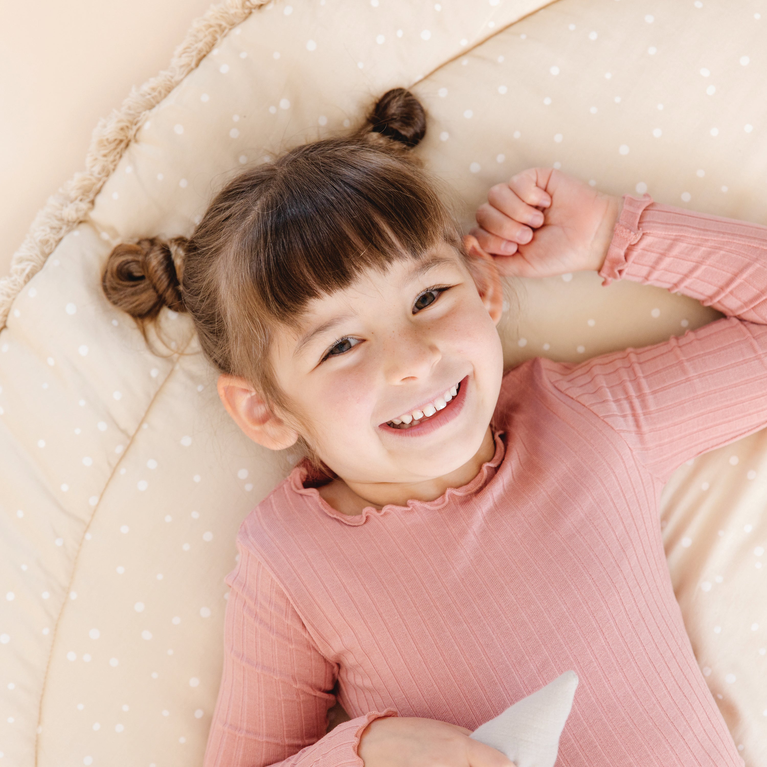 Organic Cotton Quilted Reversible Play Mat - Polka Dots & Solid Beige - Open Box - Makemake Organics