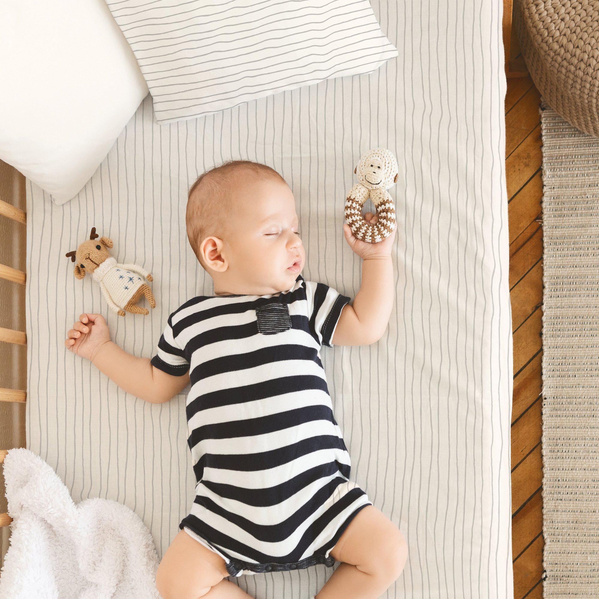 Organic Crib Sheet - Thistle Gray Groovy Stripes (Open Box) - Makemake Organics