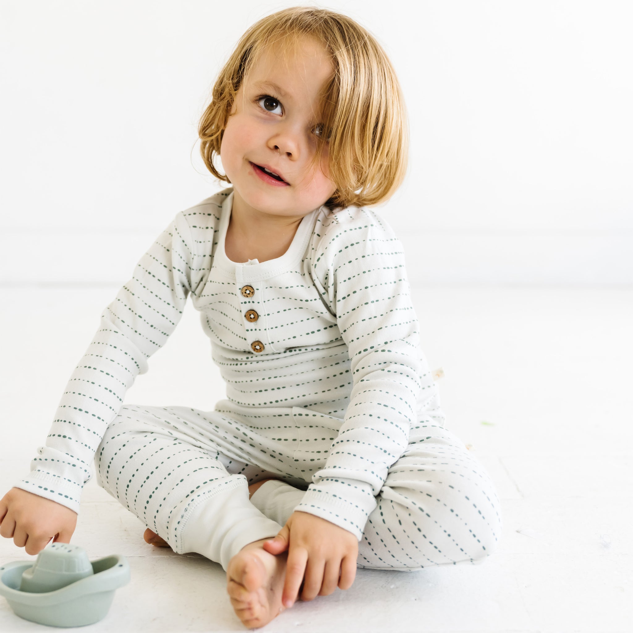 Organic Long Sleeve Tee  - Savannah - Makemake Organics